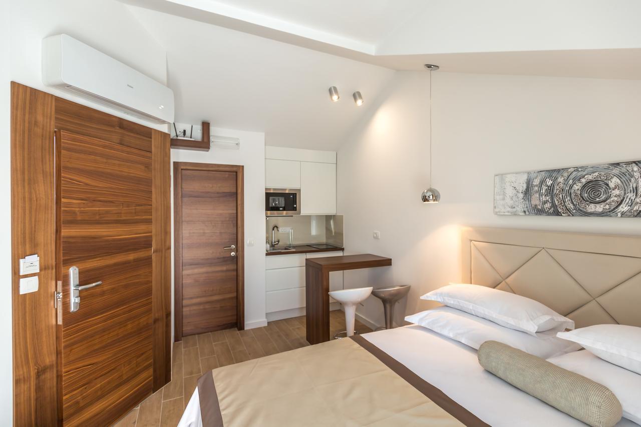 Lux Apartments Petar Baška Voda Extérieur photo